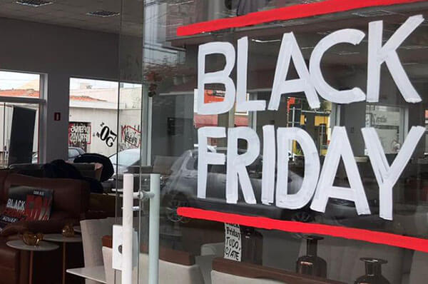 Black Friday: Procon orienta consumidores sobre cuidados na hora das compras (Foto: Arquivo/Eliandro Figueira/RIC/PMI)